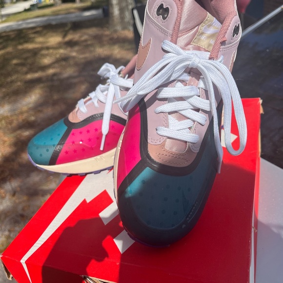 Nike Air 10.5 - Picture 2 of 5